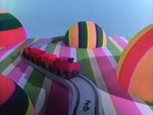 "The Little Train": una recensione approfondita di questo commovente film d'animazione basato sulla famosa canzone "Minna no Uta" della NHK!